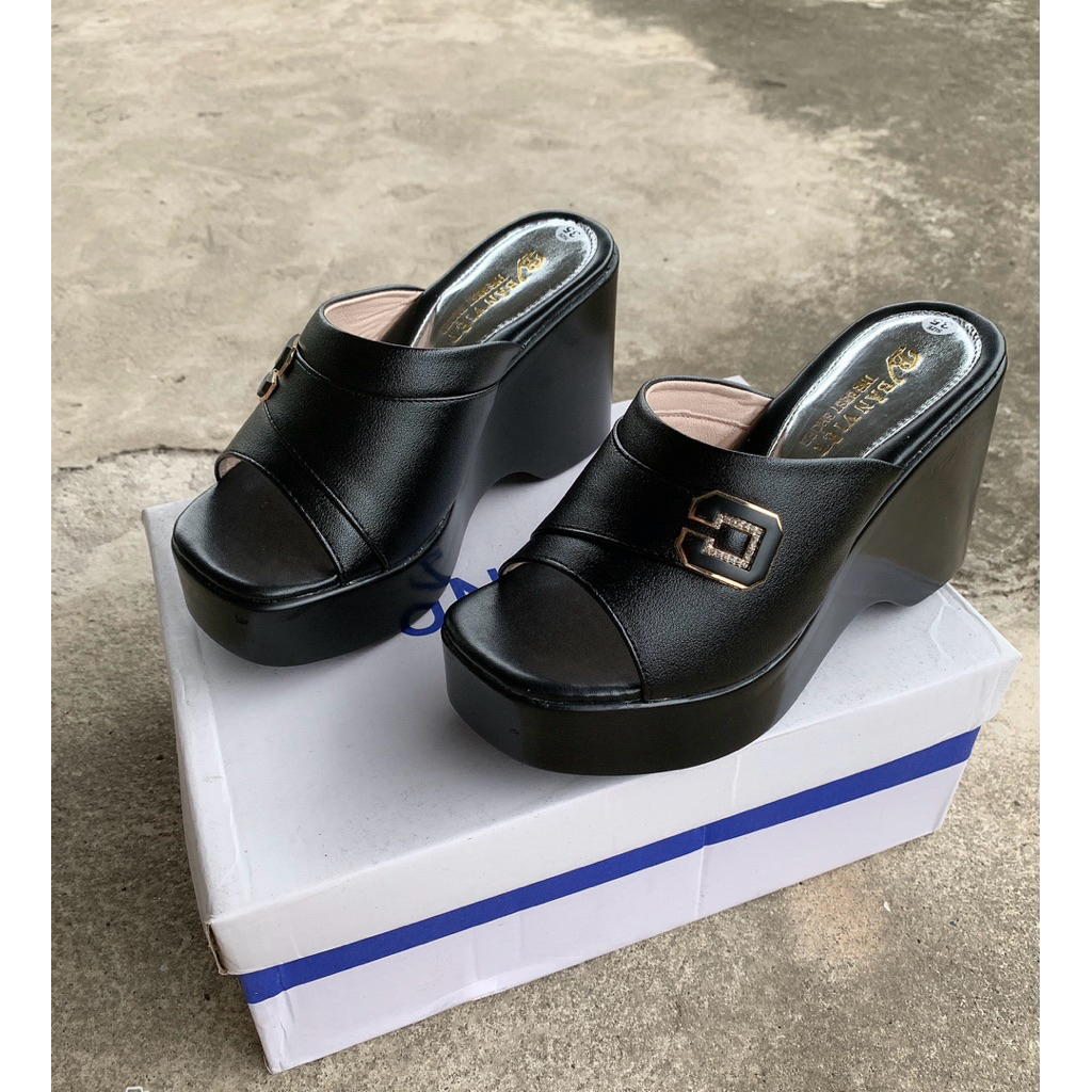 dép cho mẹ -dép trung niên đế 8p xuồng mũi tròn da mềm chân size 35-39  đế cao 8p thoải mái hàng ngày