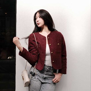 Áo Khoác Dạ Tweed Đỏ Nữ Kiểu Dáng Bông Xù Basic Chi Tiết Cúc Đồng Mùa Thu Đông Kimee - KA656