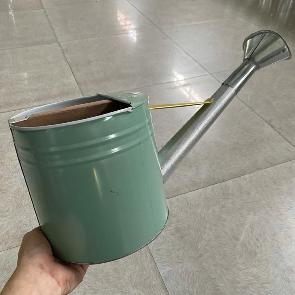 Thùng tưới tôn mini 5 lít ( HUY DŨNG )