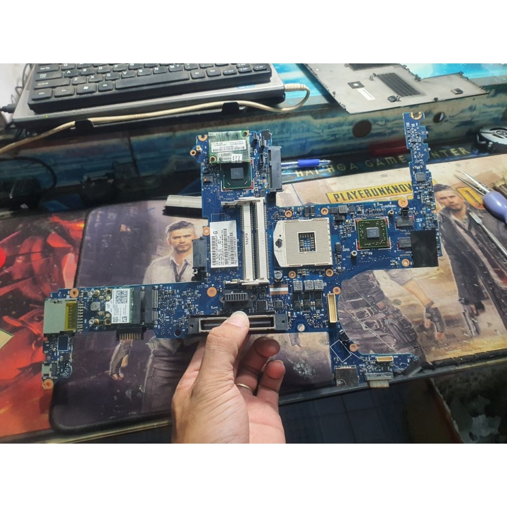 Main laptop HP 8460p, 6460b