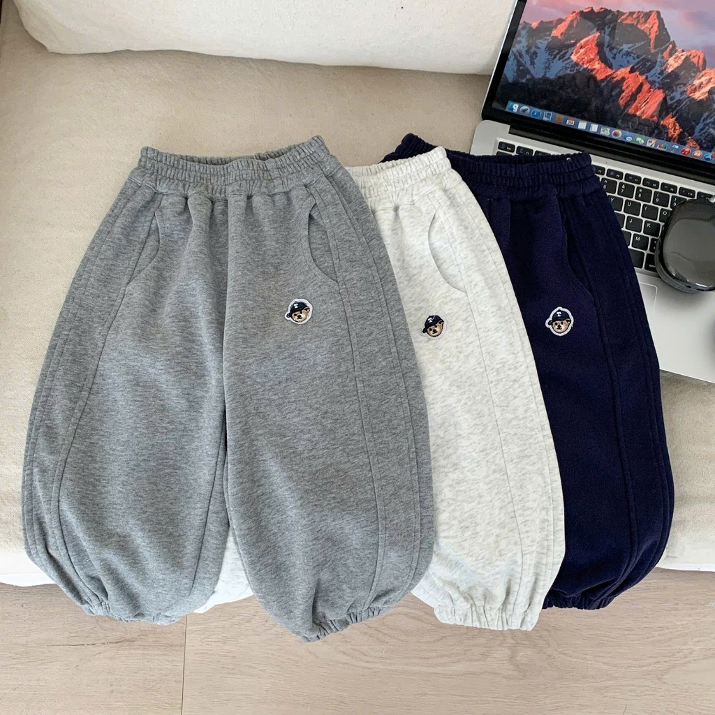  Quần Nỉ CHo Bé Thu Đông 2026 - In Họa Tiết GẤU T - Chất Nỉ 2Da Mềm Thoải mái cho bé 