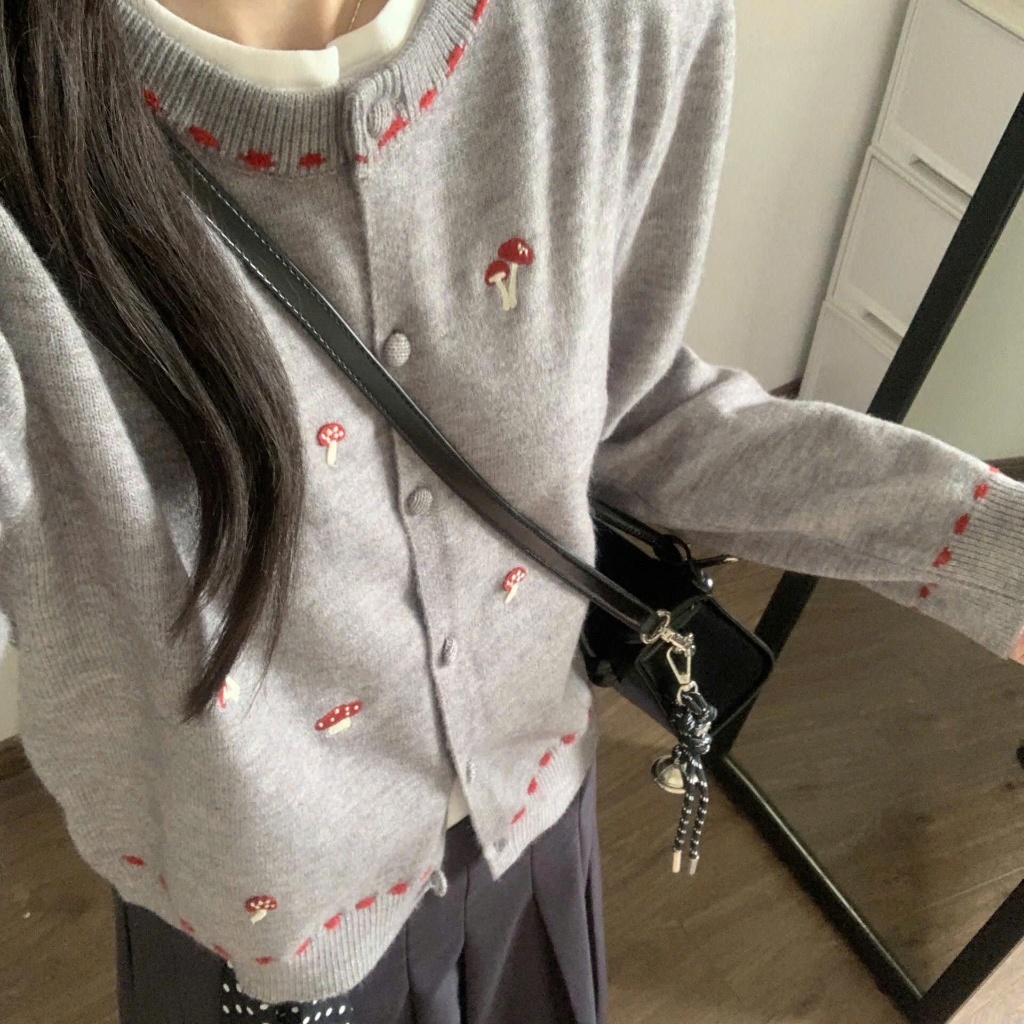 [SẴN|XẢ KHO] Áo cardigan thêu logo nấm 𝒀𝒖𝒎𝒎𝒚 dễ thương, Áo len cổ tròn phong cách Hàn Quốc AL48 | BigBuy360 - bigbuy360.vn