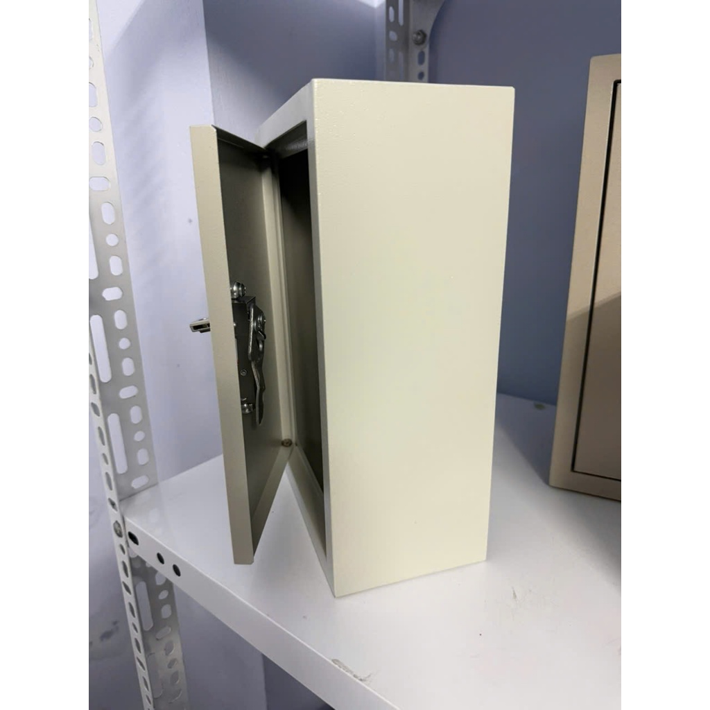 Tủ điện nổi 35x25x15 sơn tĩnh điện