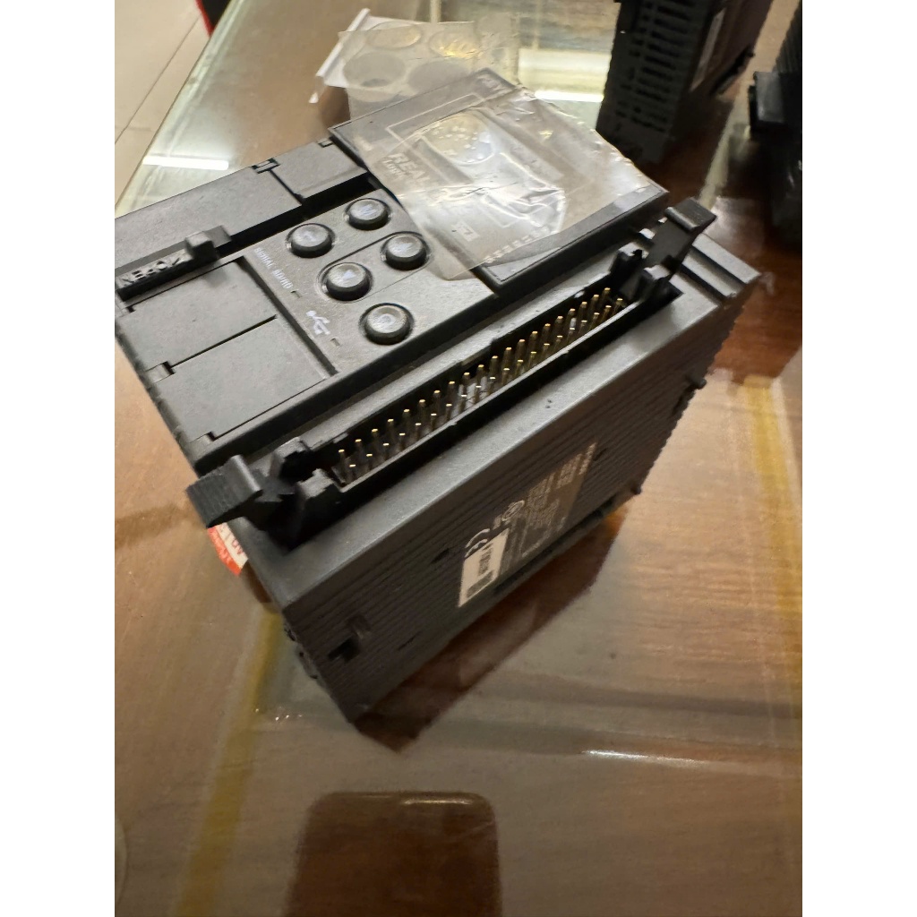 KV-300 Keyence Bộ điều khiển PLC