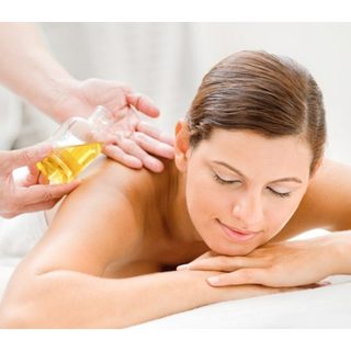 Dầu Massage Body Không Mùi - Chai 500ml - 1 Lít Vòi Nhấn ( Hợp với mọi loại da)