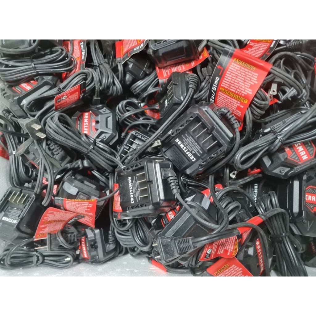 Sạc pin Lithium-Ion Craftsman CMCB101 20V, Sạc pin 14.4V – 18V DC18WA Makita