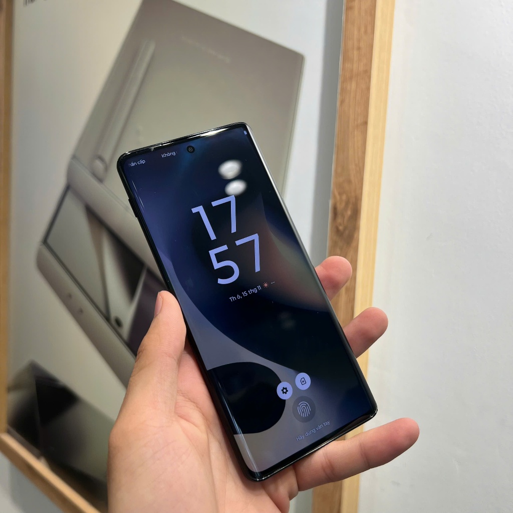 Điện Thoại Motorola EDGE 50 Fusion (12GB/256GB) Likenew 99%, Màn hình P-OLED 6.6 144 Hz, pin 5000 mAh | BigBuy360 - bigbuy360.vn