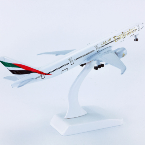 Mô Hình Máy Bay Boeing 777 "EMIRATES" Hãng Hàng Không DuBai. Mô Hình Kim Loại 20Cm Có Bánh Xe Đúc Kh