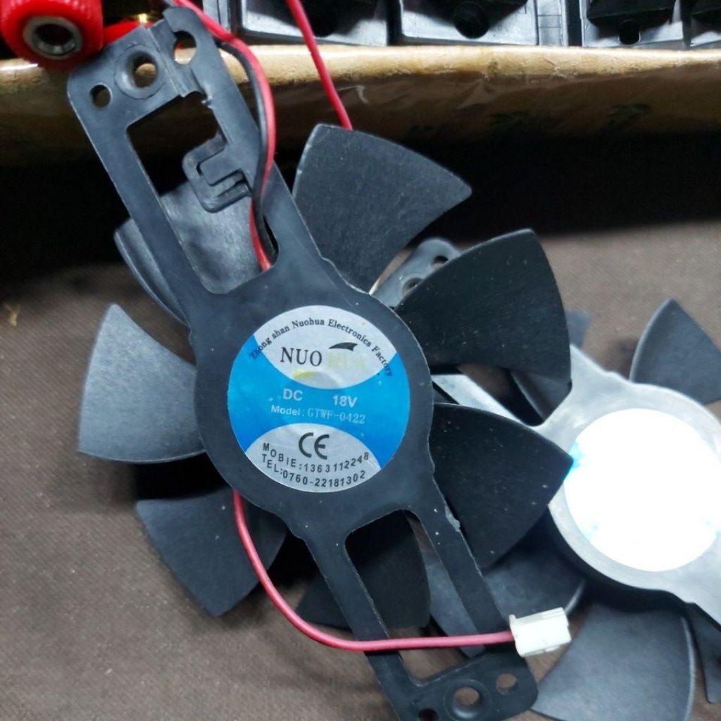 Quạt Bếp Từ 18V Sải cánh dài 8.5 và 11 cm