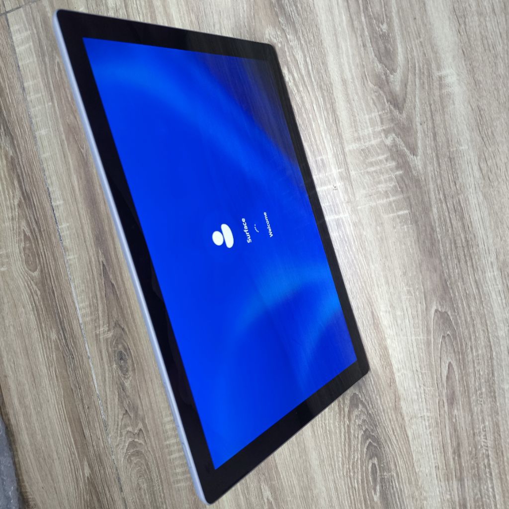 [HÀNG LỖI-THANH LÝ] Máy tính bảng Surface Pro 5 | Ram 8GB/256GB | màn rung nhẹ | BigBuy360 - bigbuy360.vn