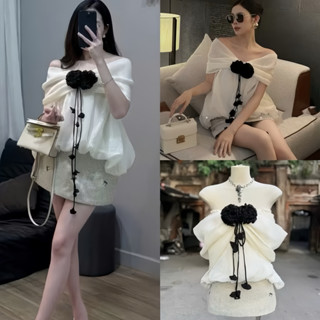 (Tặng Kèm Hoa): Set Áo Tơ Trễ Vai Dáng Bí Bồng Hoa Cuộn Phối Chân Váy Dạ Xám Thêu Nơ Mini Phù Hợp Đi Chơi , Đi Tiệc