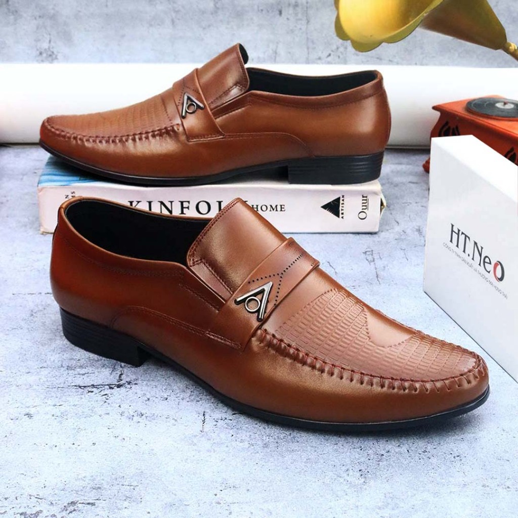 Giày nam da bò HT.NeO , Giày tây lười công sở mũi nhọn đế cao 3cm quai da vắt ngang dập vân họa tiết sang trọng GN3300