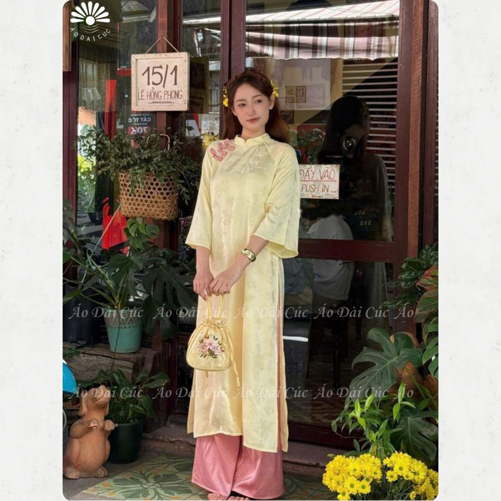 Áo dài cách tân dáng suông Cơ Uyển , dịu dàng nữ tính phù hợp với các dịp lễ tết - Áo Dài Cúc | BigBuy360 - bigbuy360.vn