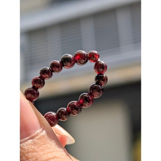 Vòng tay Garnet - Ngọc Hồng Lựu hỗ trợ tình cảm, yêu thương, động lực, mạnh mẽ, sáng tạo, đá thanh tẩy bài tarot, reiki