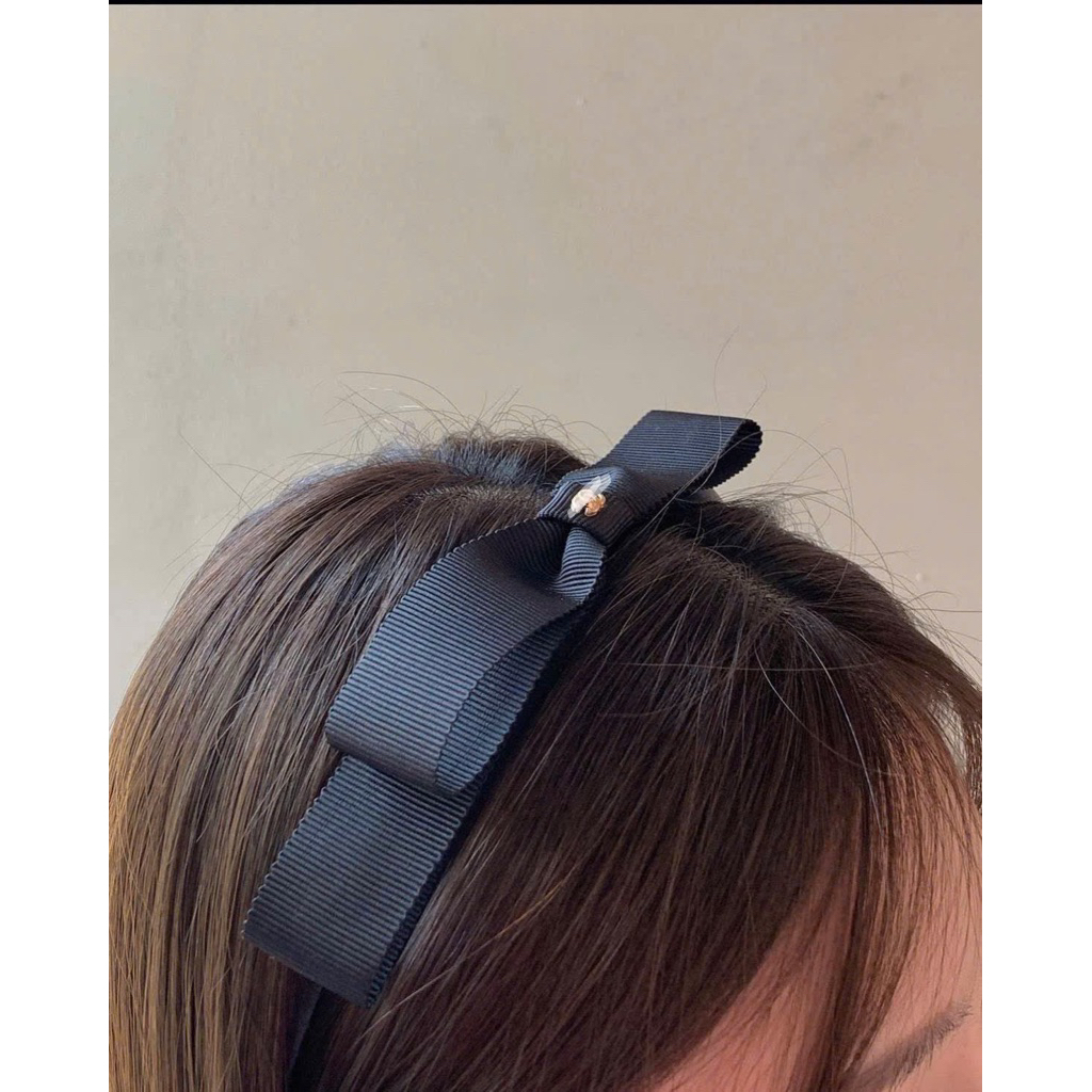 bờm tóc nơ đen thanh mảnh thanh lịch