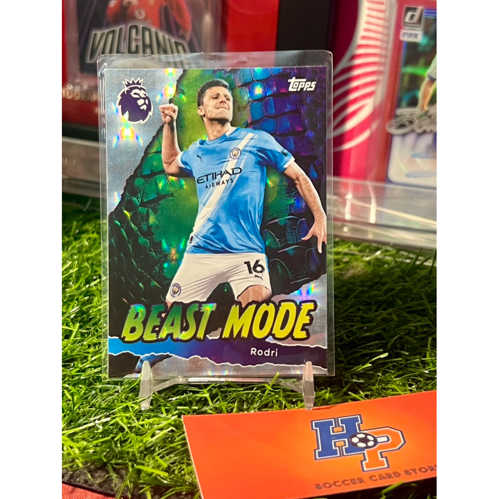 Thẻ bóng đá Rodri Beast Mode Topps EPL 2025/26