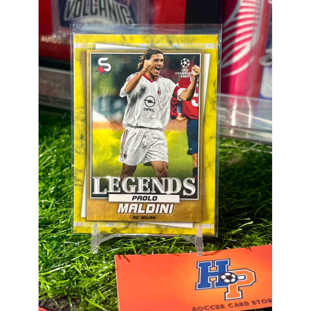 Thẻ bóng đá Paolo Maldini Legends Gold Topps Supperstars 2022/23