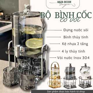 (SẴN) Bình thủy tinh chịu nhiệt đựng nước có vòi inox và kệ đựng cốc, Bình nước