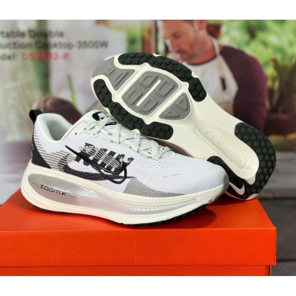[ Ảnh Thật ] Giày Chạy Bộ Thể Thao Nam Nike Zoomx Vomero 18 ' Tặng Kèm tất xịn '