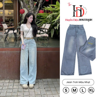 Quần Jean Nữ Ống Suông Thêu Chữ Túi Sau Mẫu Mới Trendy 2025 – Huyền Diệu Boutique