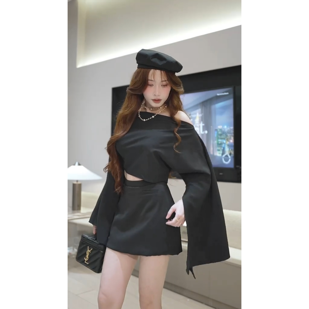 CHUẨN HÃNG MẪU MẶC Set áo cổ thuyền tay dài xẻ chân váy ôm TKCC BAGEO - Aster Shop