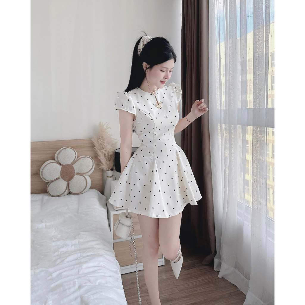 Đầm nữ thiết kế chấm bi xòe xinh xắn Ostic Dress | BigBuy360 - bigbuy360.vn