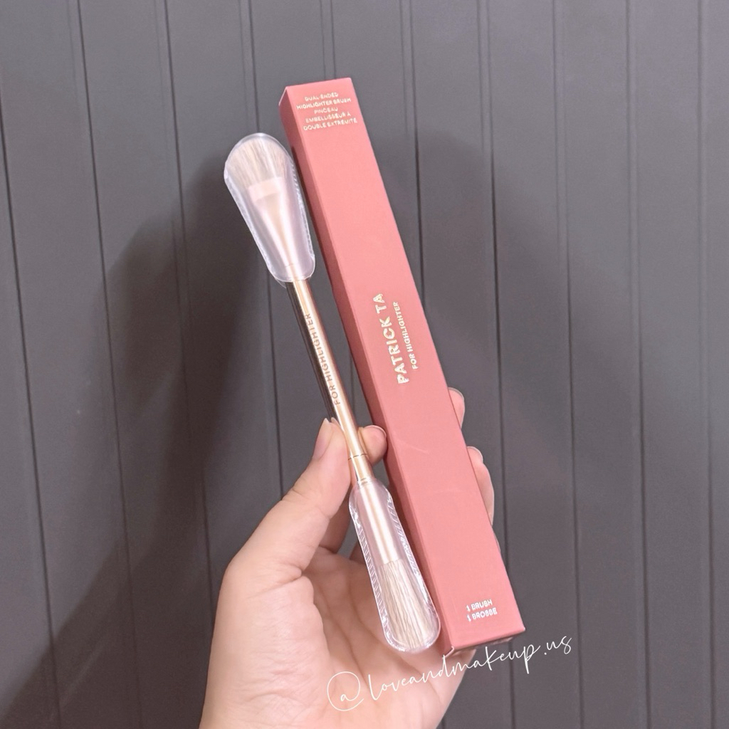 (NEW 2025) Cọ 2 Đầu Tán Bắt Sáng Phấn & Kem Patrick Ta Dual Ended Highlighter Brush