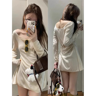   HÀNG SẴN  Váy Len Dệt Kim Dài Tay Mỏng Manh Thắt Nơ Sau Hở Lưng 