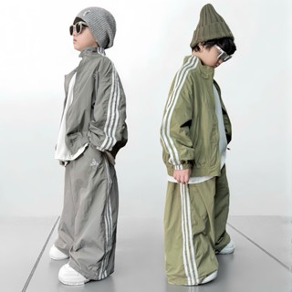 Q2505 - ( PHOM TO) Bộ quần áo gió thể thao  3 xọc BABYBUY có lớp lót trong quần áo và quần có dây giút bo gấu