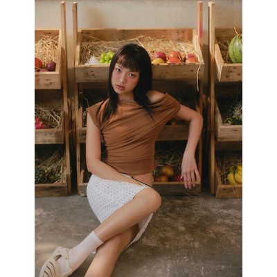 Áo OLV kiểu nữ lệch vai thanh lịch Brown One Shoulder Draped Top phù hợp đi chơi đi làm