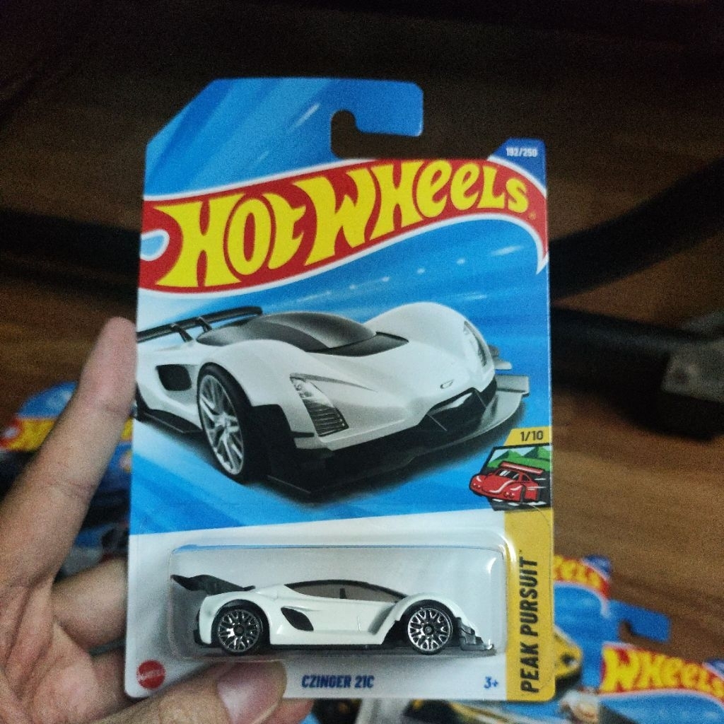 Xe mô hình hot wheels Czinger 21c 2025