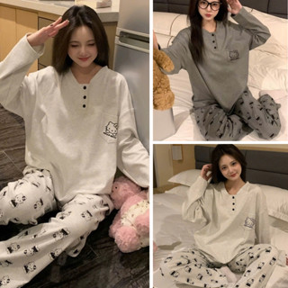 Sét Bộ Nỉ Nữ Thu Đông Dài Tay Hình Hello Kitty, Chất Nỉ Bông 2 Màu Áo Cổ Tròn Cài Cúc Kèm Quần Dáng Suông Mặc Thu Đông