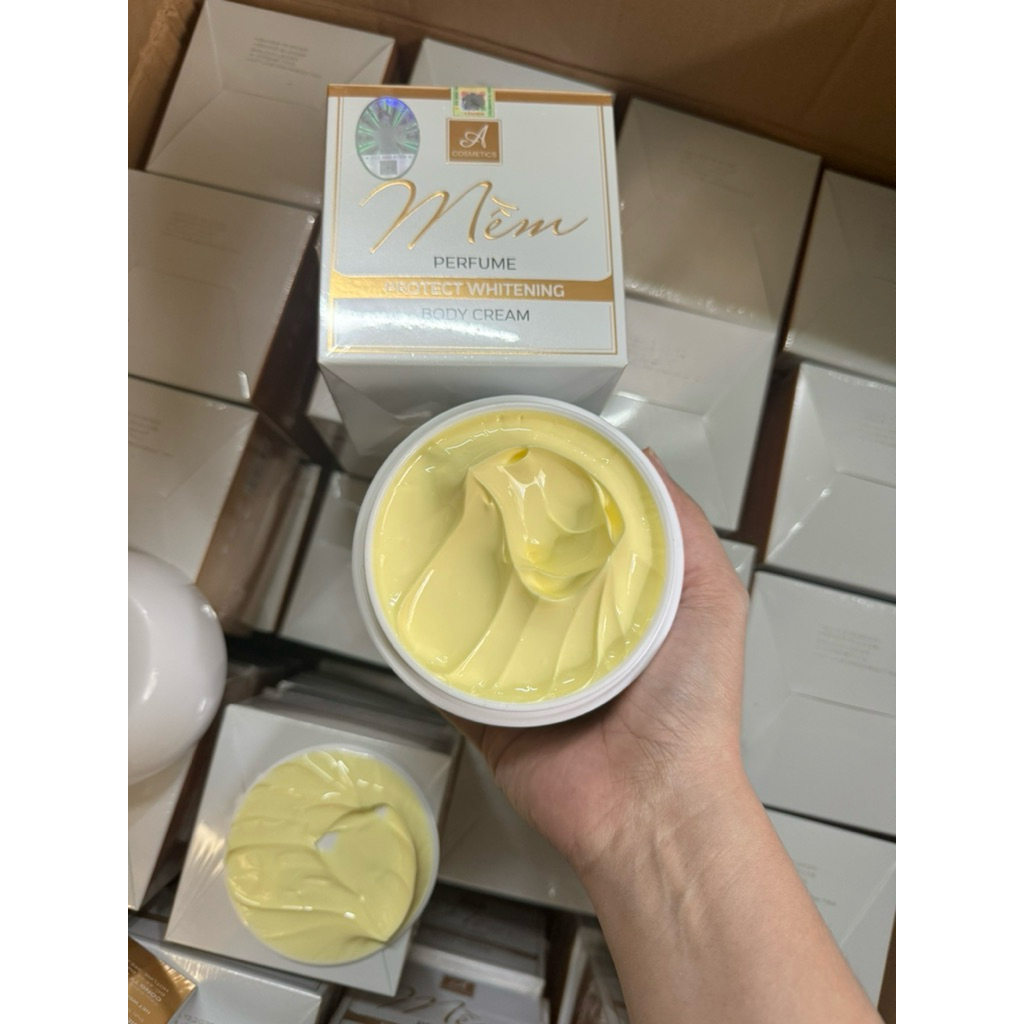 Kem body mềm 150g mẫu mới