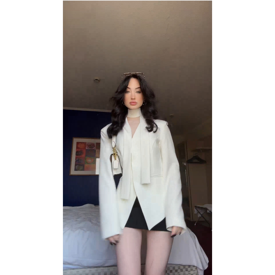 ÁO BLAZER NỮ KIỂU DÁNG ĐỘC ĐÁO – THANH LỊCH & THỜI THƯỢNG | BigBuy360 - bigbuy360.vn