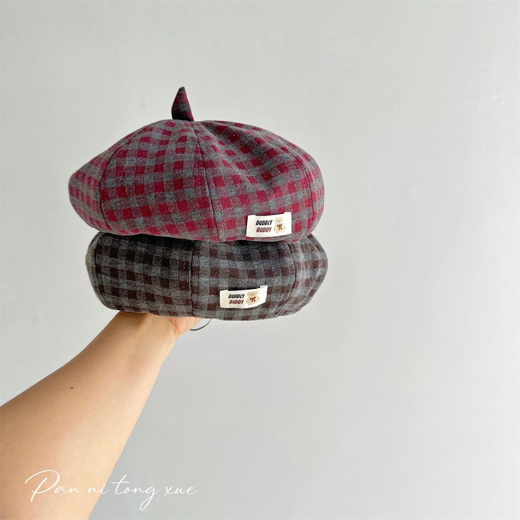 Mũ nồi hoạ sĩ nỉ ca rô hoạ tiết dâu cho bé gái (size 50-52cm)