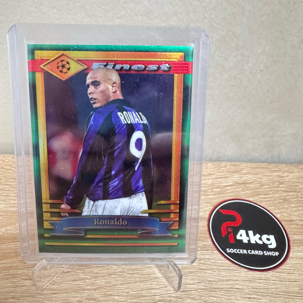 [CHÍNH HÃNG] Thẻ bóng đá Ronaldo De Lima Fitness Moment Topps (Tặng thẻ ngẫu nhiên + toploader + sle