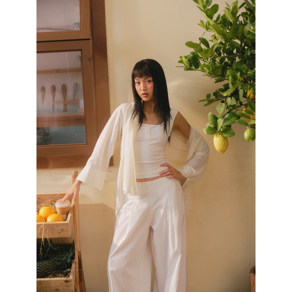 Áo sơ mi basic trẻ trung năng động Ivory Checked Loose Shirt phù hợp mọi dịp OLV