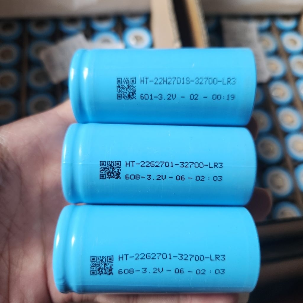 32700 3.2v dung lượng 6000