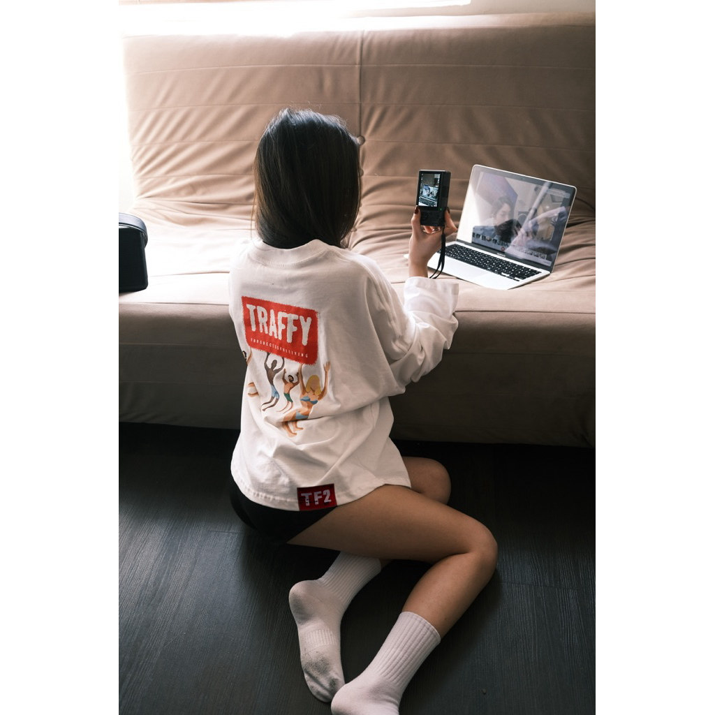 Áo Thun Tay Dài TRAFFY GTA 5 Stargirl/ Starboy Form Regular Cotton 2 Chiều Unisex | BigBuy360 - bigbuy360.vn