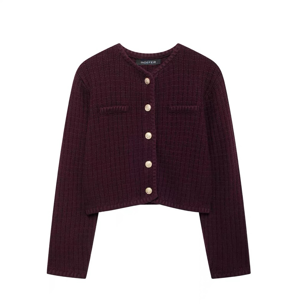 Áo Len Cardigan Croptop Đỏ Mận Phối Cúc Đồng Sang Trọng