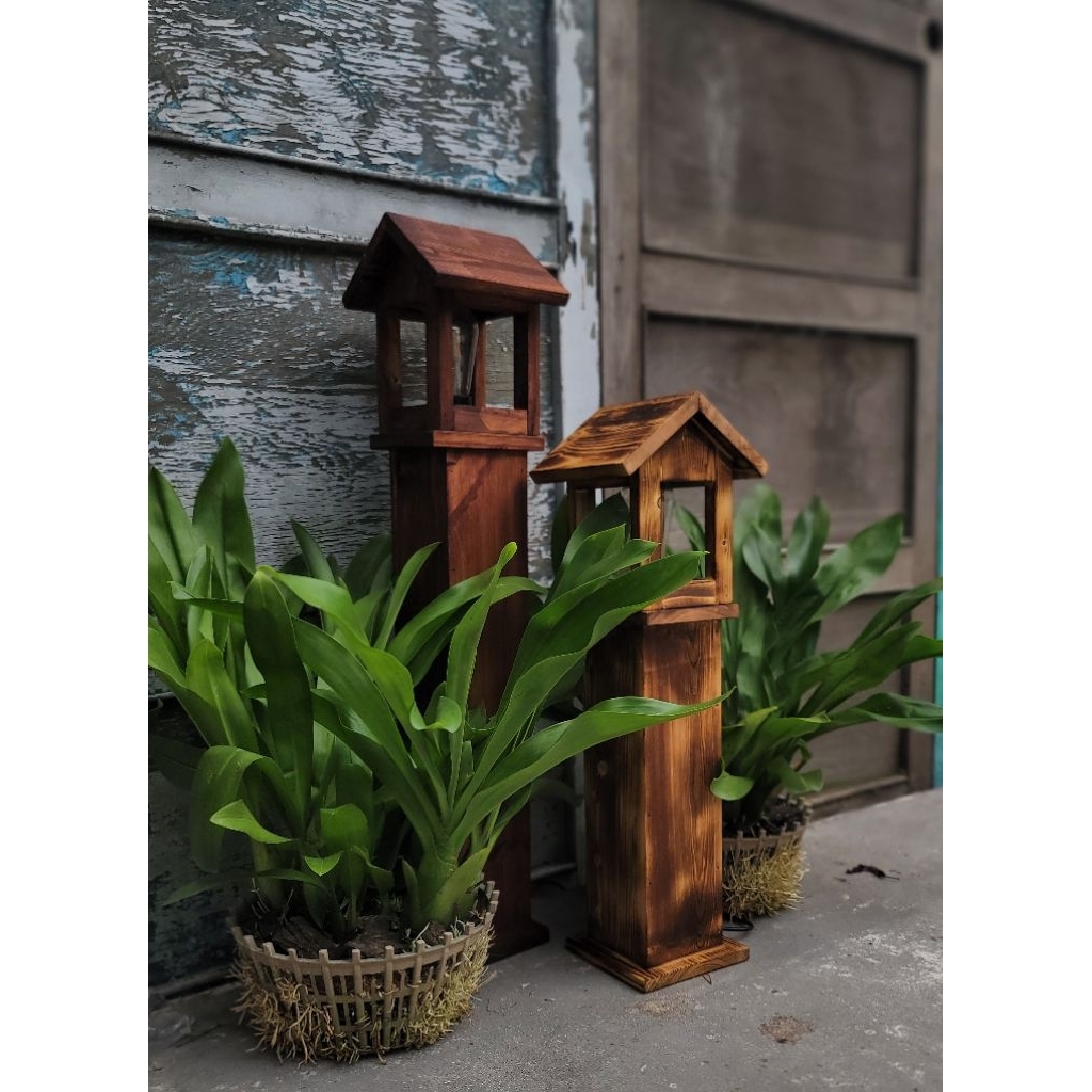 Đèn trụ gỗ sân vườn – Đèn trang trí ngoài trời, ánh sáng vàng ấm, phong cách mộc