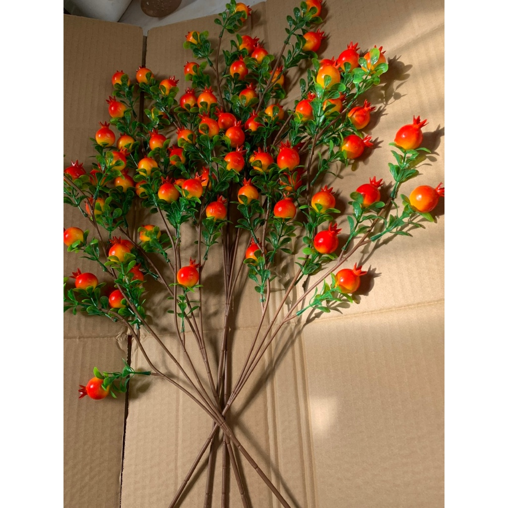 Set 5 cành lựu cao 70cm 75 quả size 2.5cm 15quả 1cành trang trí lễ tết trang trí không gian phòng tiệc decor sự kiện