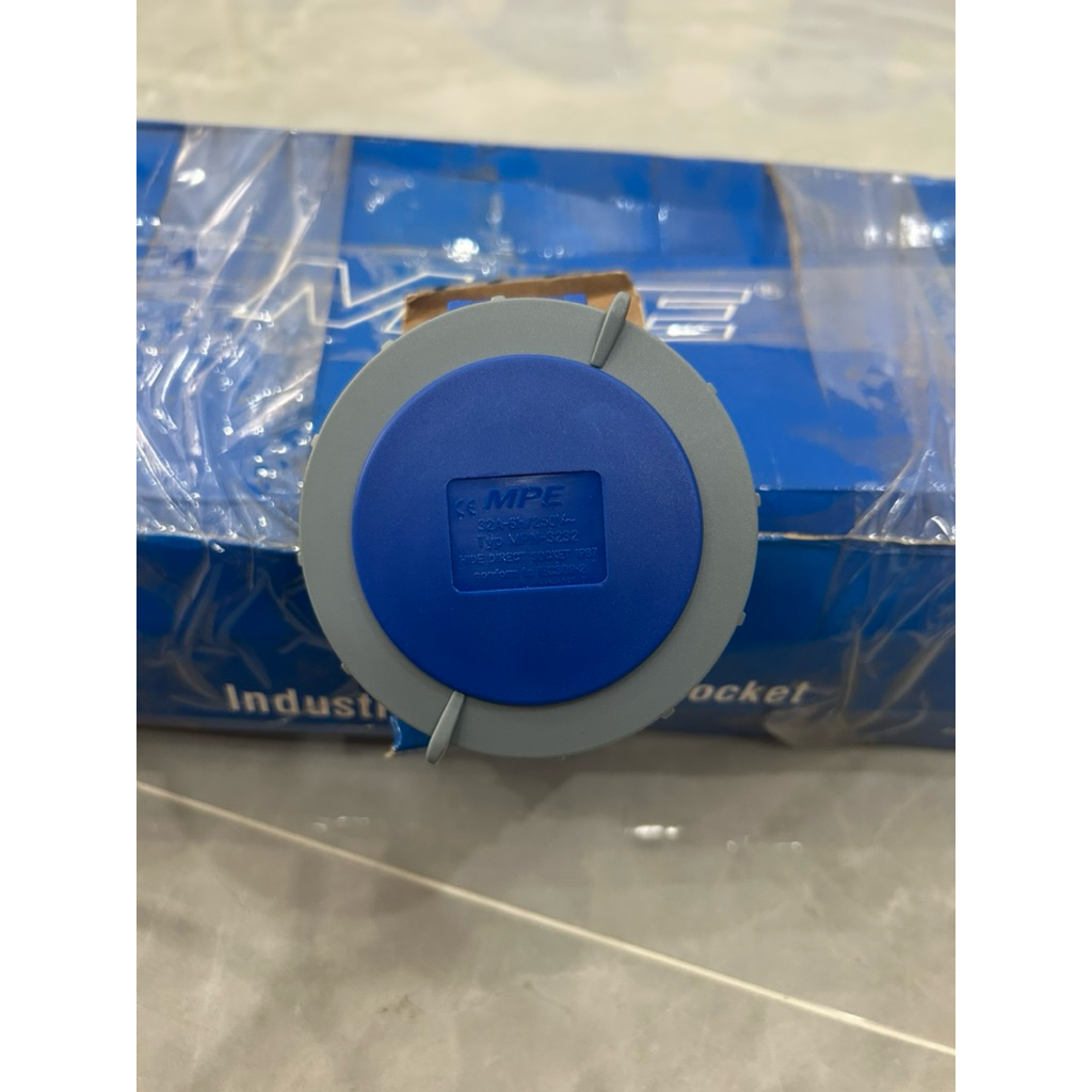 Combo ổ cắm và phích cắm công nghiệp MPE 250V/32A