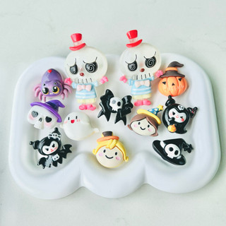 Set 12 cái Charm Sticker chủ đề Halloween có sẵn nút phụ kiện gắn dép sục, dép có lỗ