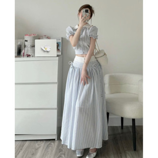  BERIE SET• Set 2 món| Áo sơ mi kẻ xanh cổ sen croptop tay bèo kèm chân váy dài phối nơ hông tiểu thư LALASTUDIO 