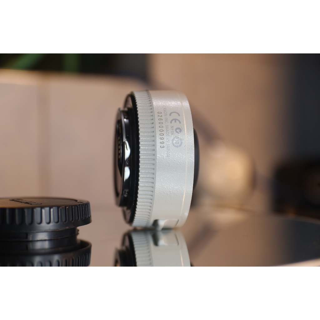 Canon EXTENDER EF 1.4X III (đời 3 đẹp - 99,99%) - Đồ trang trí