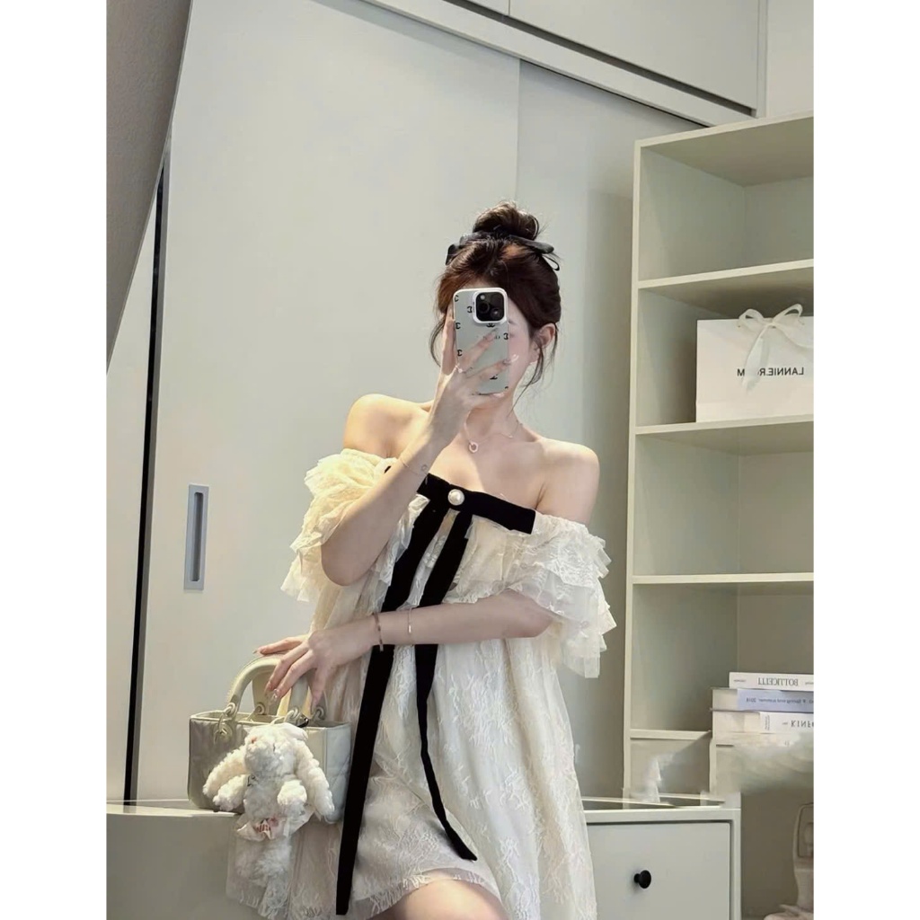 Đầm Ren Trễ Vai Kèm Nơ Đen Đính Ngọc Q3T STORE váy nữ dáng ngắn