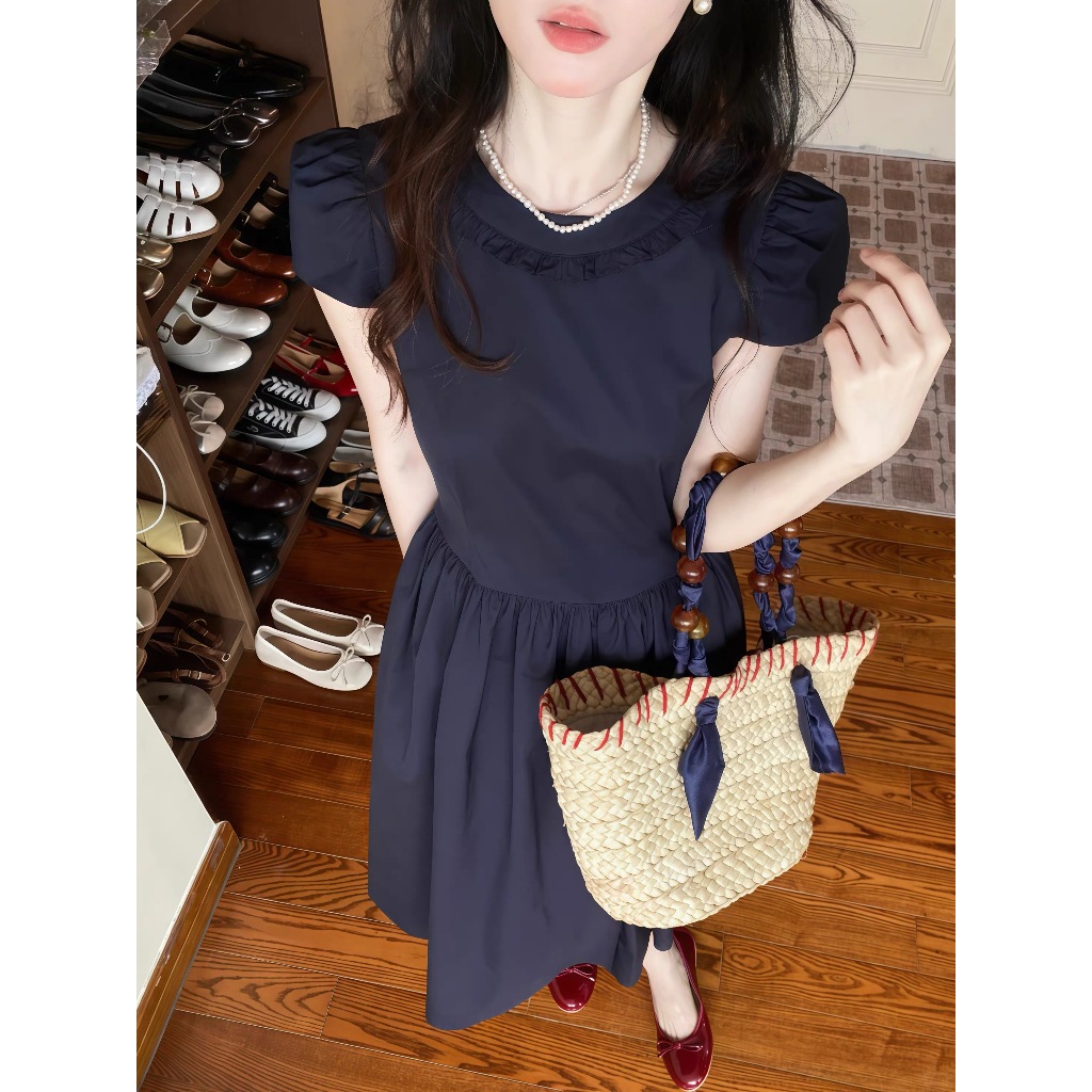 Lily.clothes- Váy đầm nữ dáng dài cổ bèo nhún Aimee Dress vải đũi xước xanh navy hai lớp basic nữ tính (V28) | BigBuy360 - bigbuy360.vn