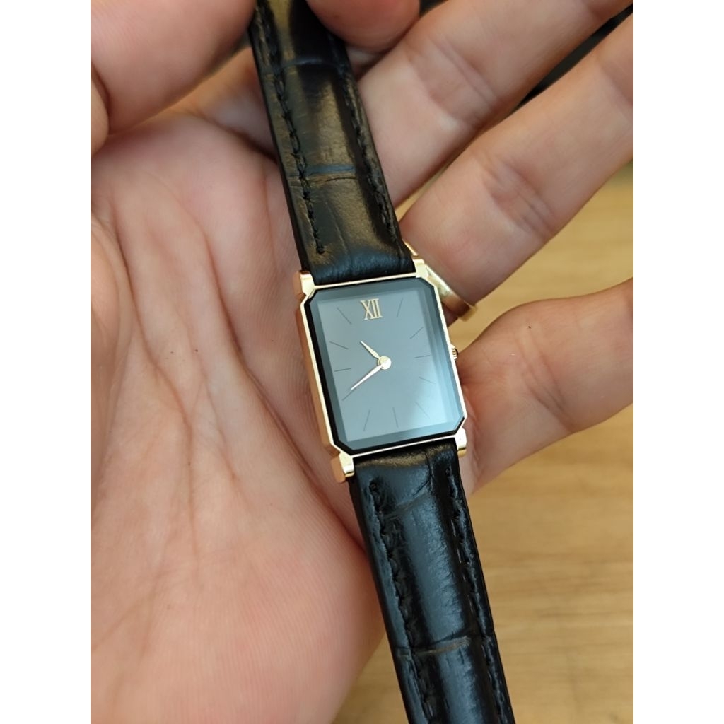 Đồng hồ nữ tank Seiko Exceline, size 19x24.