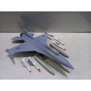 Mô hình Máy báy F-16. 1:48-ABS
